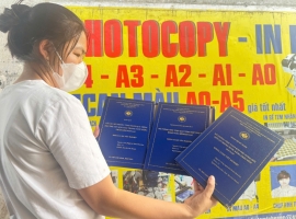 mẫu bìa mạ nhũ vàng chuẩn trường đại học công thương TP. HCM