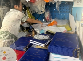 BÌA MẠ NHŨ VÀNG – GIA CÔNG LẤY LIỀN – GIÁ TỐT – CHUẨN MẪU