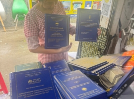 GIA CÔNG BÌA MẠ NHŨ VÀNG – ĐẠI HỌC CÔNG NGHIỆP TP.HCM