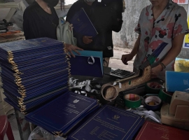 ĐÓNG BÌA NHŨ MẠ VÀNG – PHOTOCOPY MINH NGỌC CHUYÊN DÀNH CHO SINH VIÊN TẠI THỦ ĐỨC 