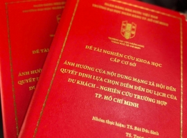 Bìa Mạ Nhũ Vàng Sang Trọng,