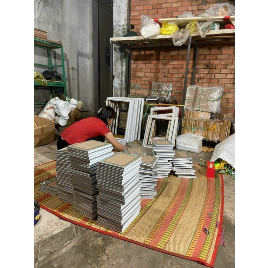 bán đủ loại khung hình giá rẻ nhất các bạn cần cứ đế là có ạ bao giá nhé