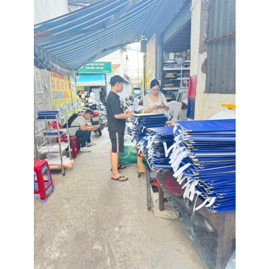 GIA CÔNG BÌA MẠ NHŨ VÀNG & KHÓA LUẬN
