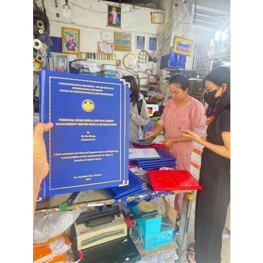 GIA CÔNG BÌA MẠ NHŨ VÀNG – DÀNH CHO SINH VIÊN HUTECH