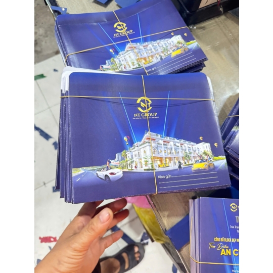 Đóng bìa nhũ mạ vàng tinh xảo cho luận văn, đồ án sinh viên chuẩn tốt nghiệp