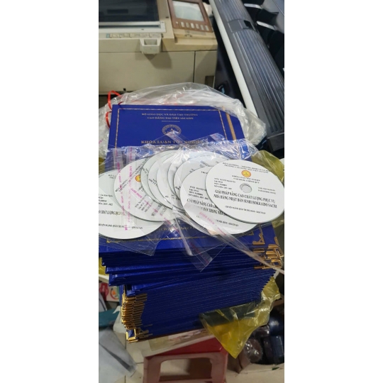 nhận gia công bìa mạ nhũ vàng lấy liền