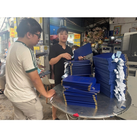 Bìa Mạ Nhũ Vàng – Lấy Liền – Giá Tốt Cho Sinh Viên