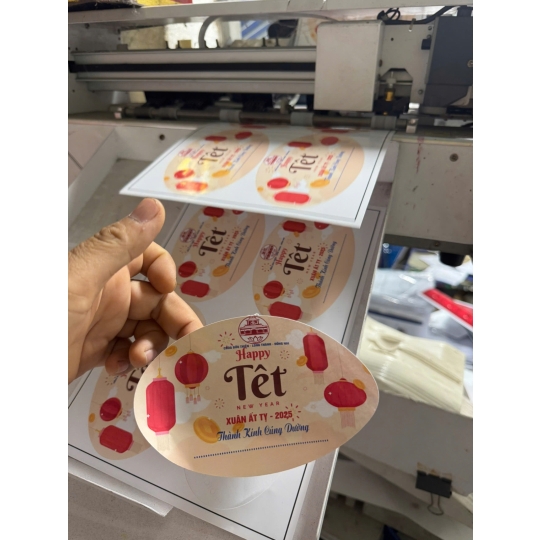 In bế tem nhãn theo yêu cầu 
