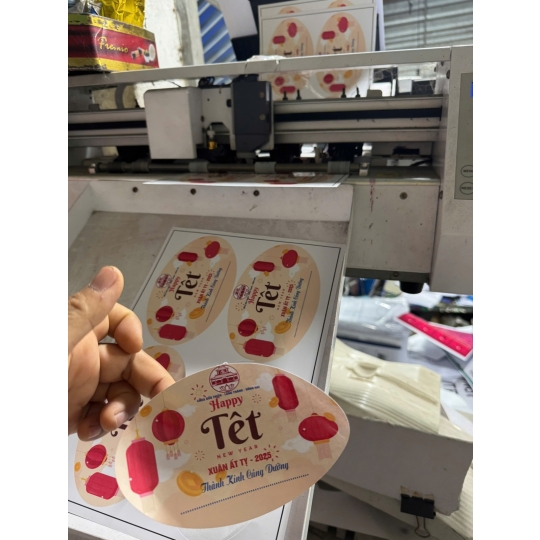 In bế tem nhãn theo yêu cầu 