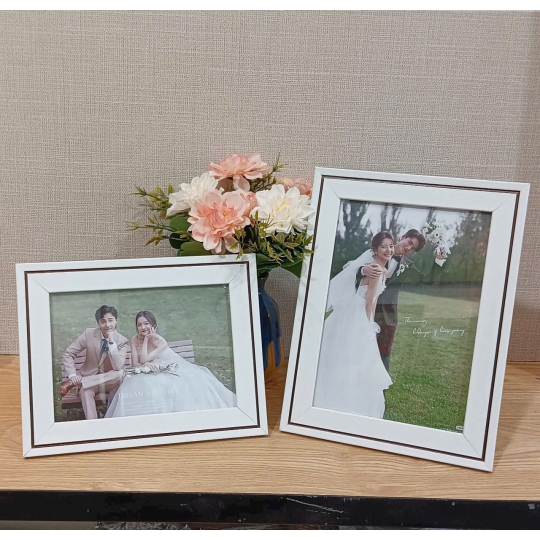 Khung hình giá rẻ 