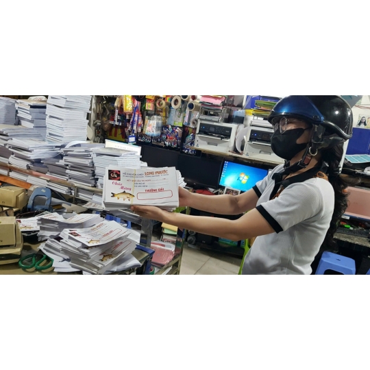 In giấy chúc mừng khen thưởng 