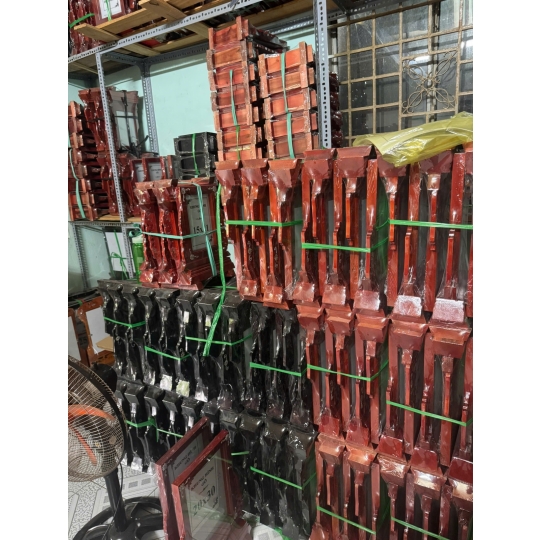 Khung hình thờ - gỗ nguyên khối - giá từ 120.000₫ trở xuống