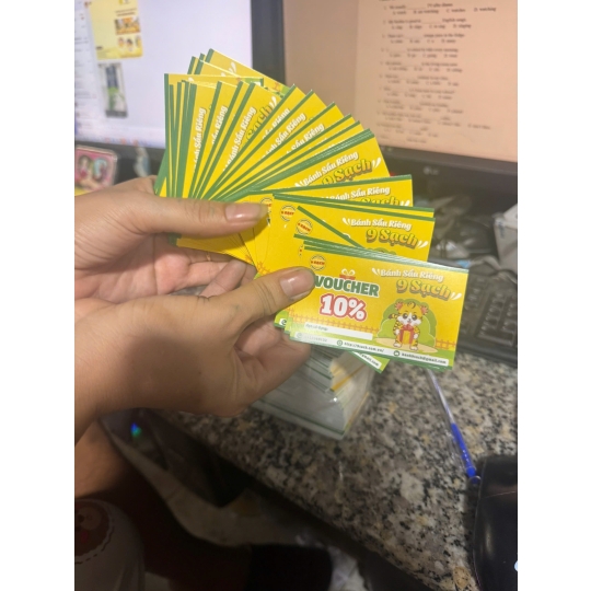 In thẻ giảm giảm giá đẹp chuẩn màu