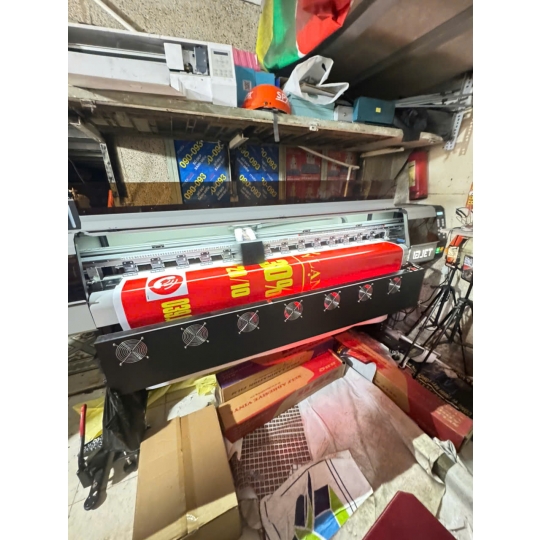 In bạt khai trương  ấn tượng, màu sắc tươi sáng, chữ rõ, gia công hoàn thiện 