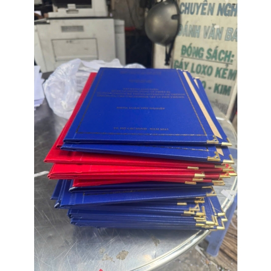 Đặt bìa nhũ mạ vàng – Giá sinh viên, chất lượng cao