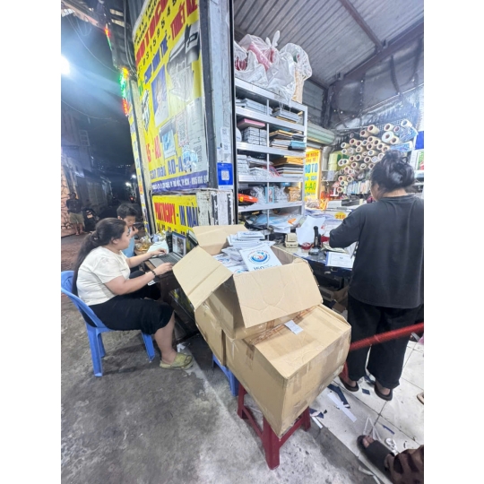 In giáo trình & Sách: Đóng gáy keo nhiệt, gáy lò xo chuyên nghiệp.