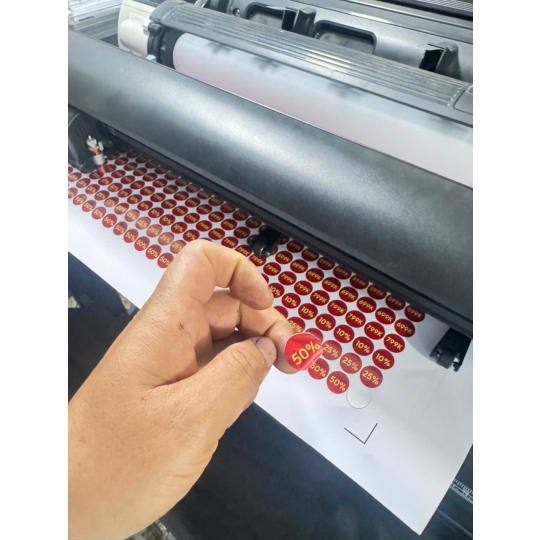 In Bế Tem Nhãn Cắt Dán Tại Thủ Đức – Tiện Lợi, Sắc Nét, Dán Ngay